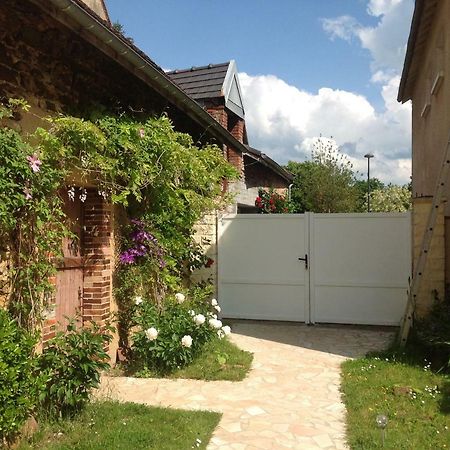 La Bicoque En Puisaye Hotel Saint-Amand-en-Puisaye Kültér fotó
